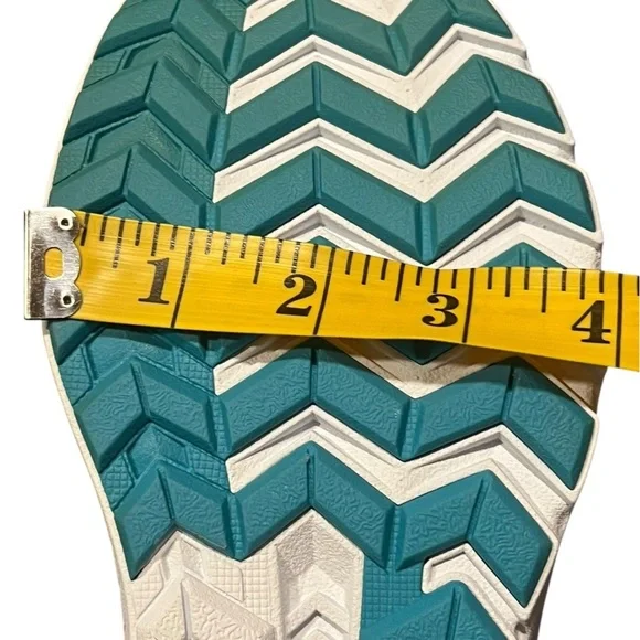 Saucony ladiesSneakers in Blue and Pink with Neon Accennt new without tag - Picture 11 of 13